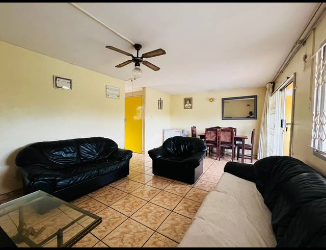 3 BEDROOM SEMI DETACHED FOR SALE IN NEWLANDS EAST
